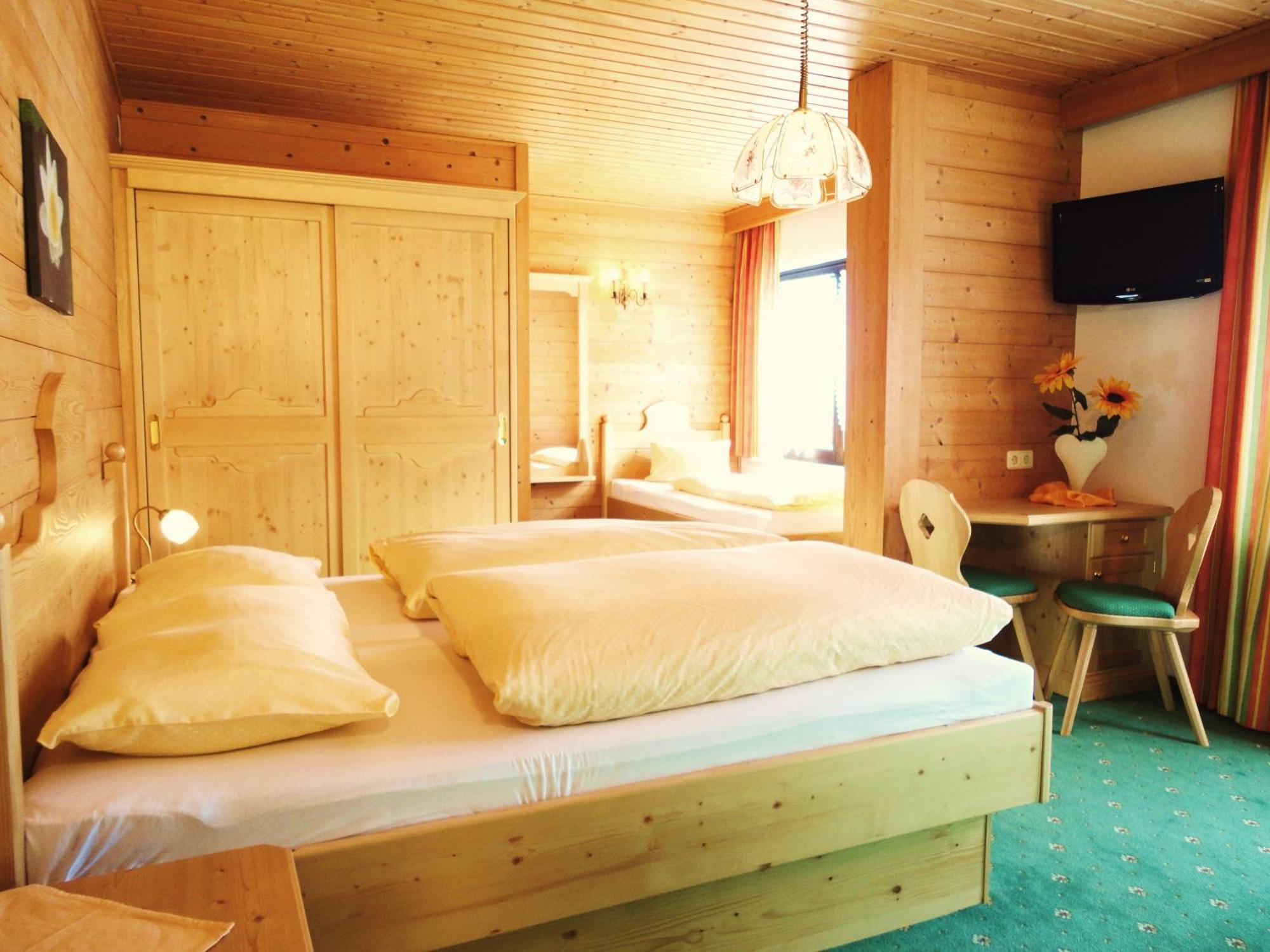 Alpenhof Schwaiger - Hotel Garni Мюльбах-ам-Гохкеніг Екстер'єр фото